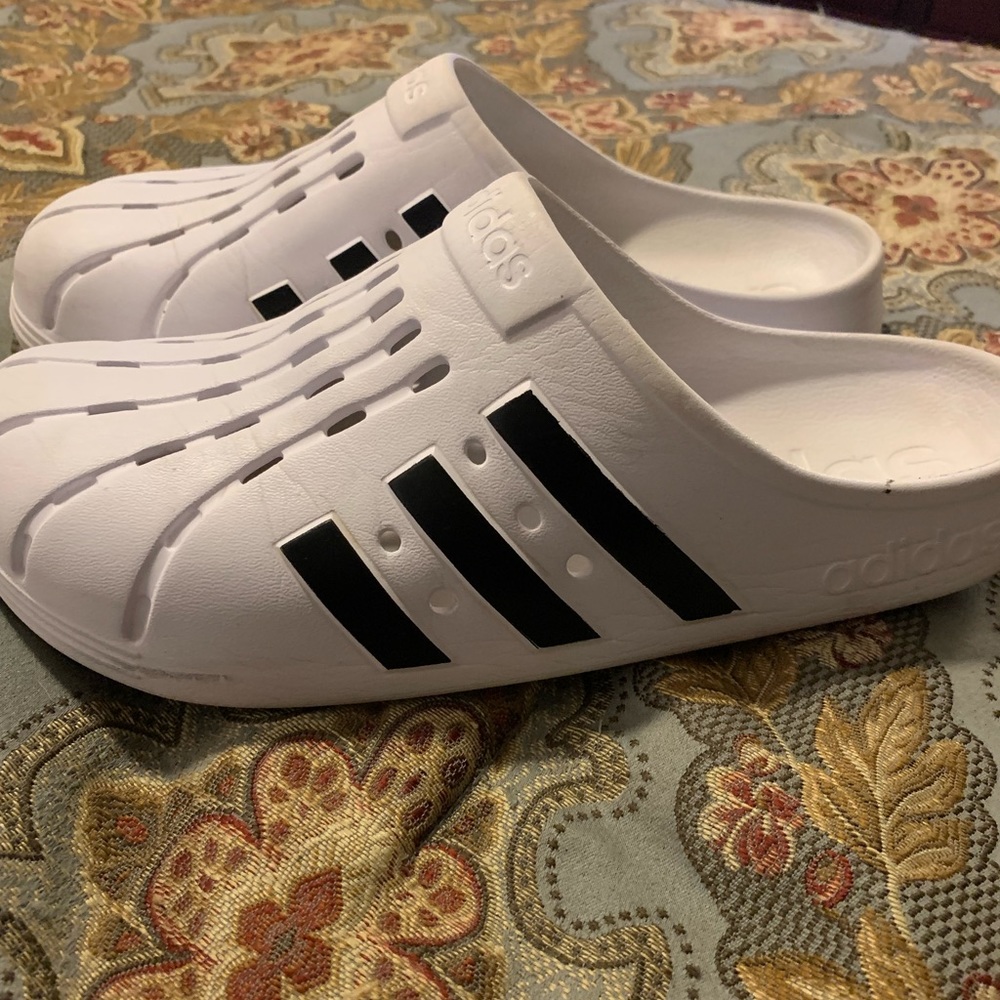 ADILETTE CLOGS size 11